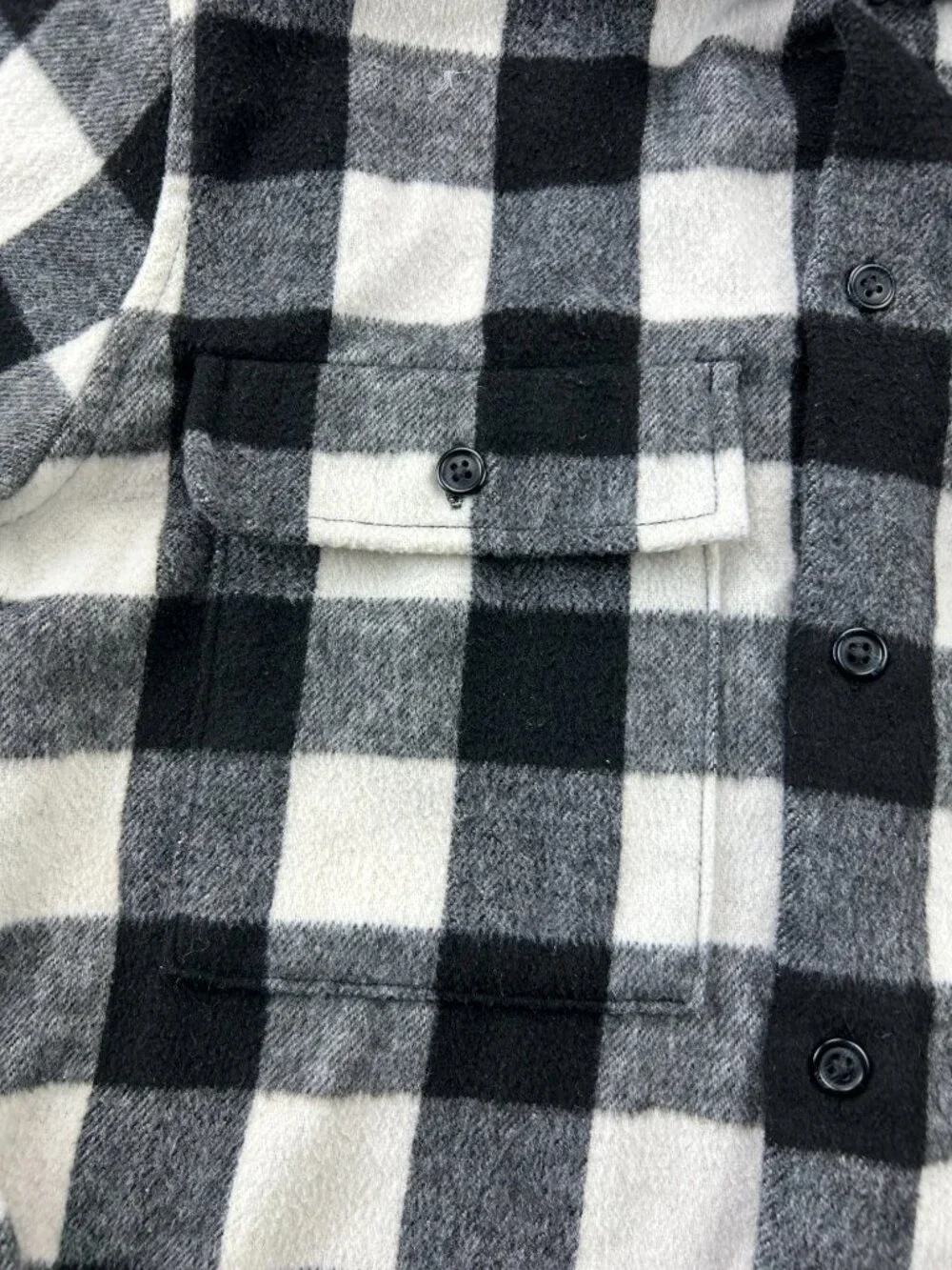 GAP Flannel Fleece Jacket Men Medium M Black White Checkered Casual Thick Polo - Picture 3 of 10